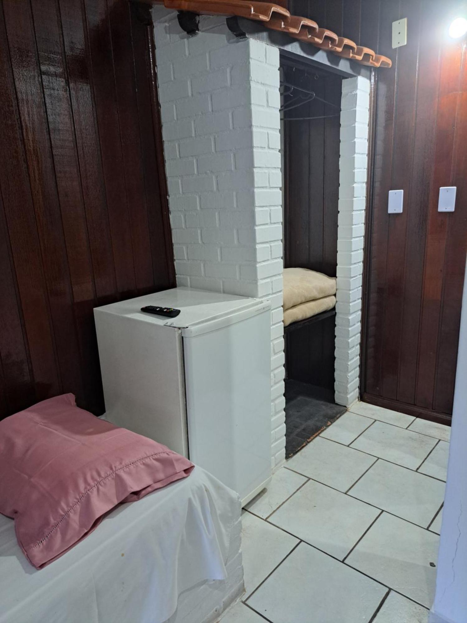 Pousada Luar De Penedo Habitación foto
